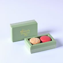 Load image into Gallery viewer, Macaron (2 pieces per box)