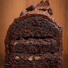 Load image into Gallery viewer, Chocolate Layers Cake